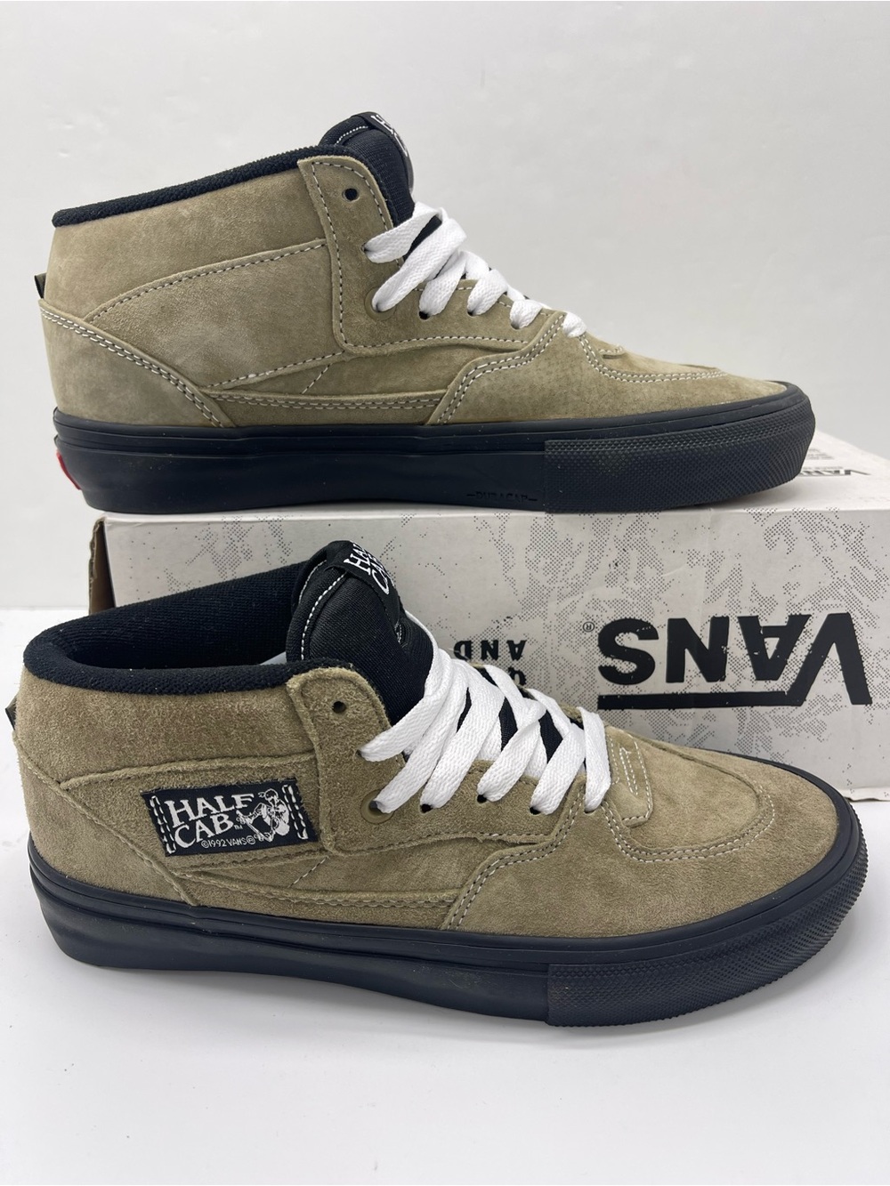 Vans • Skate Half Cab Pig Suede Olive/Black VN0A5FCDBIQ Women’ S 8.5 Skate Shoes